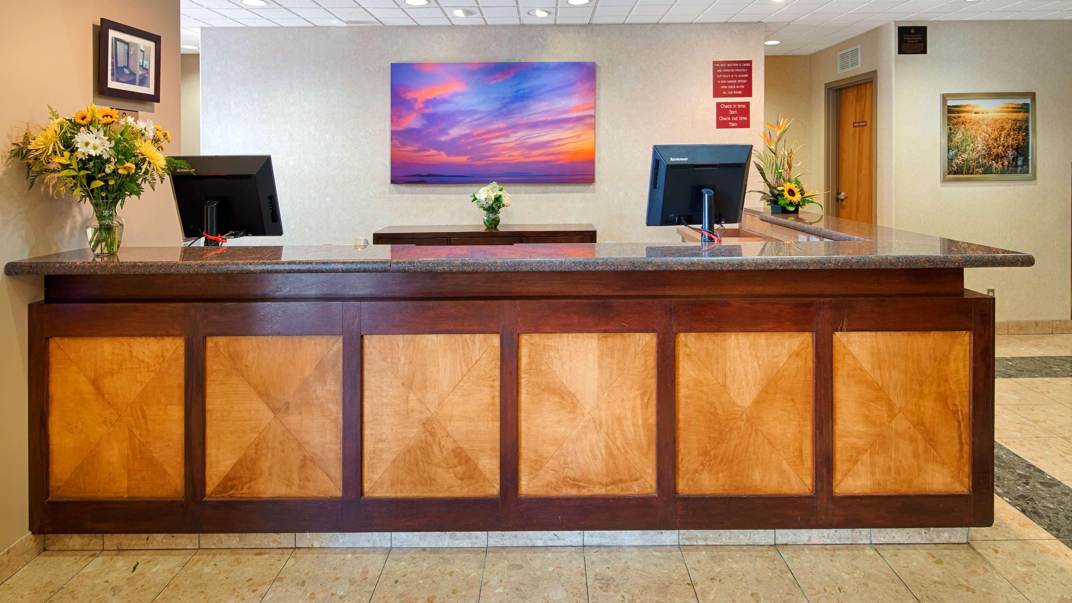 Best Western Plus Pembina Inn & Suites Winnipeg Exterior foto