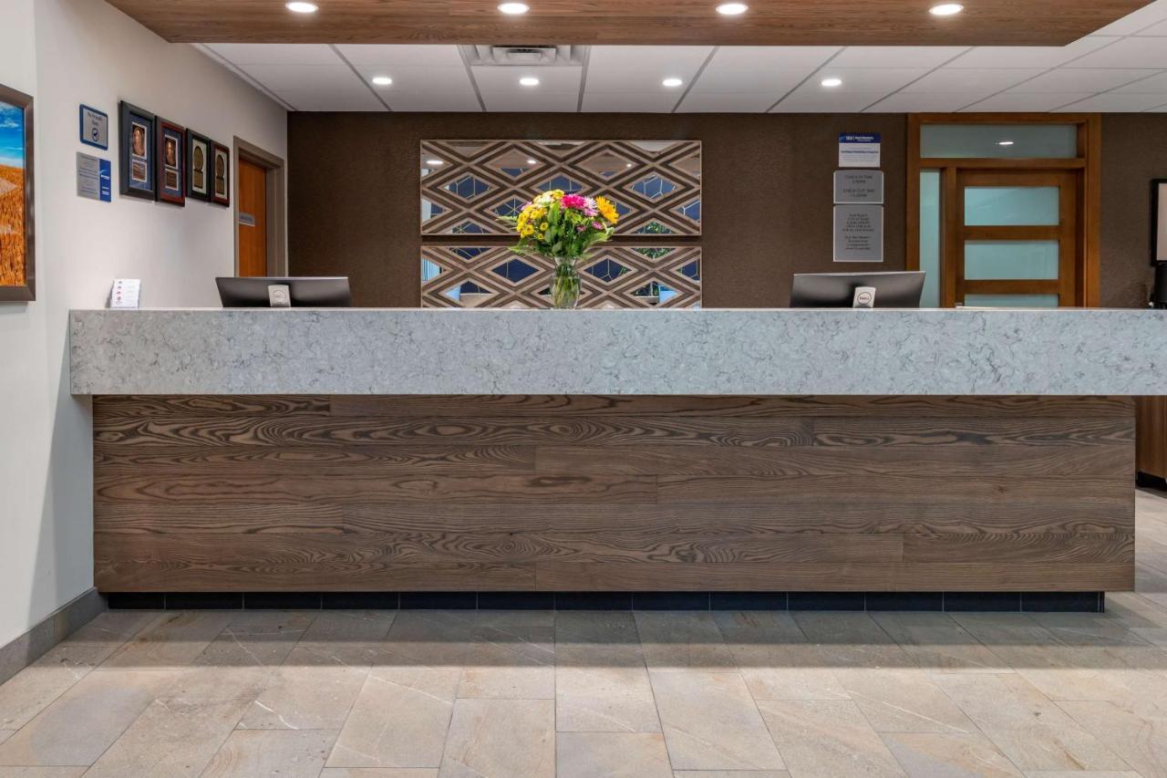 Best Western Plus Pembina Inn & Suites Winnipeg Exterior foto