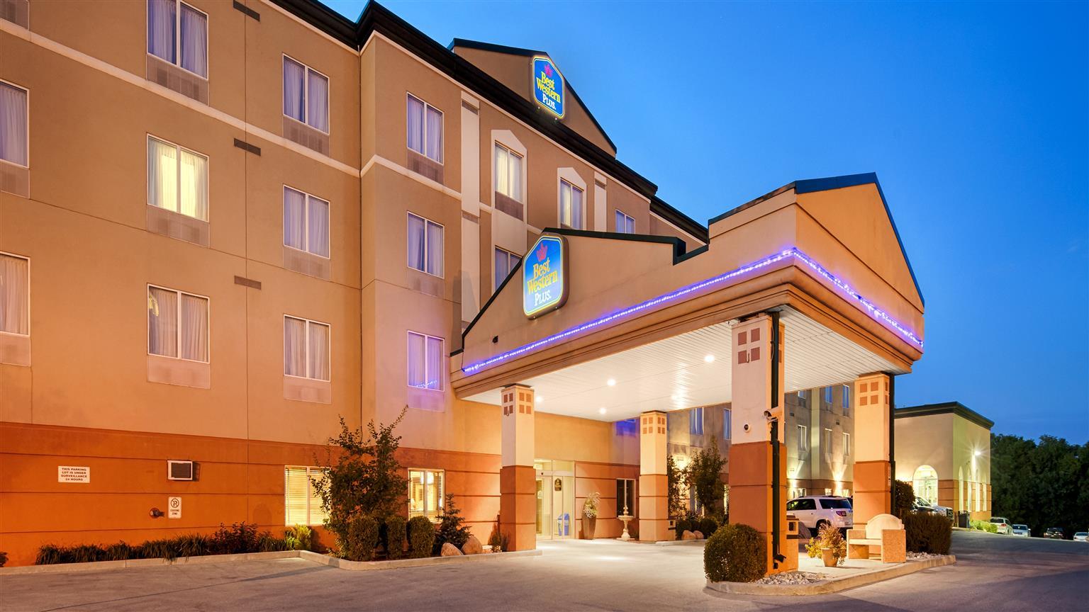 Best Western Plus Pembina Inn & Suites Winnipeg Exterior foto